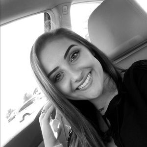 Meet your Posher, Taryn